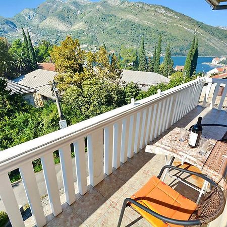 Apartment Rita Tivat Exterior foto