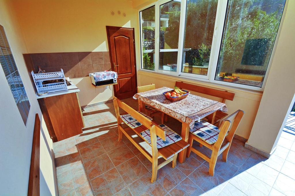 Apartment Rita Tivat Exterior foto