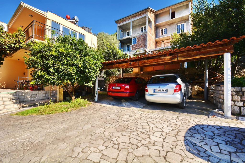 Apartment Rita Tivat Exterior foto