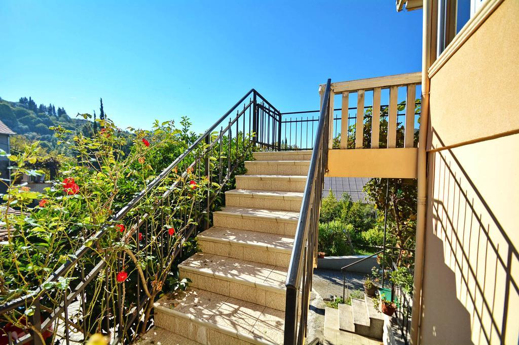 Apartment Rita Tivat Exterior foto