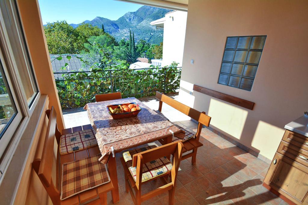 Apartment Rita Tivat Exterior foto